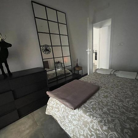 Decoluxe !Apartamento con 1 camera da letto , in zona San Paolo , Via martiniana Torino Esterno foto