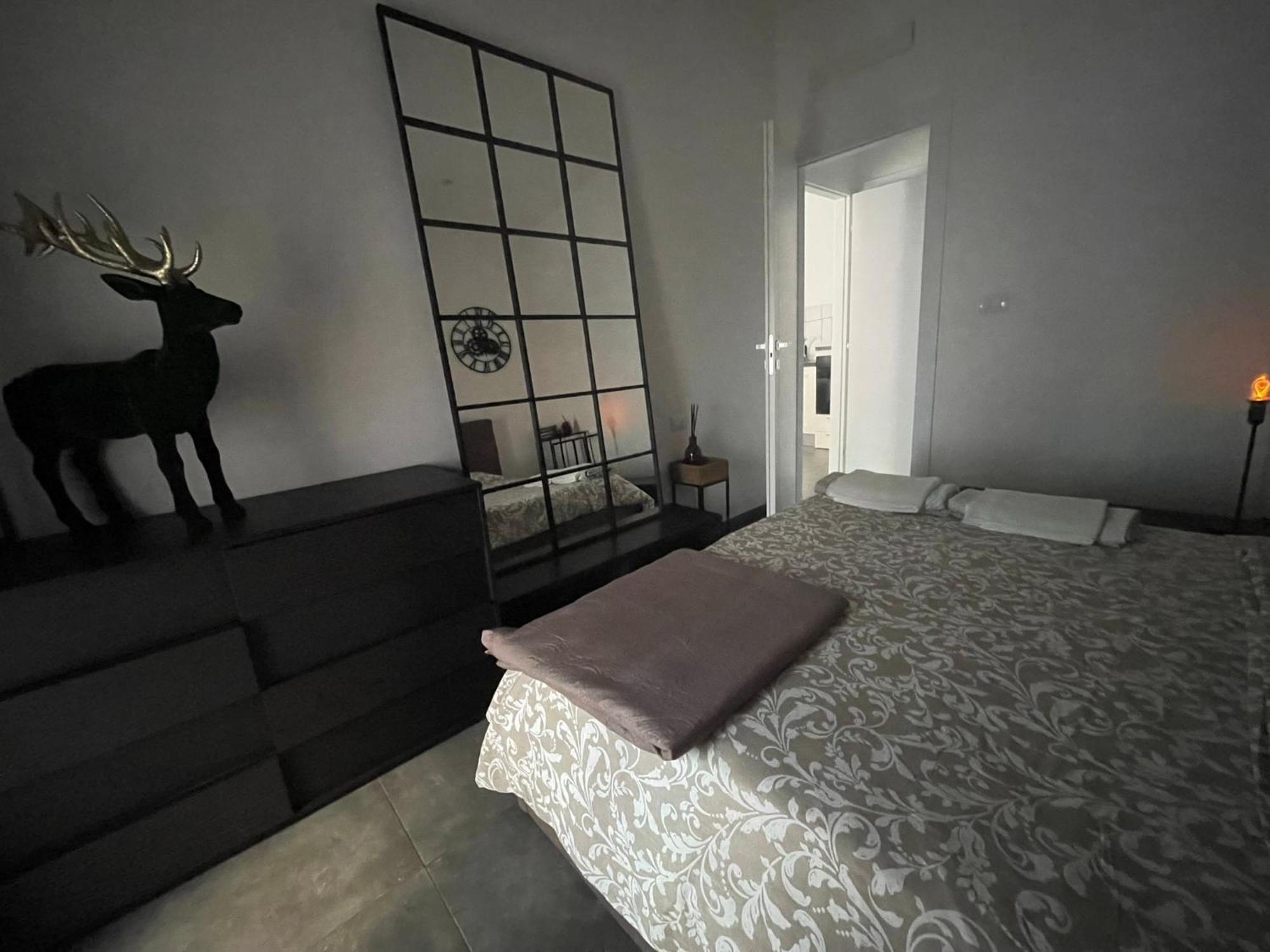Decoluxe !Apartamento con 1 camera da letto , in zona San Paolo , Via martiniana Torino Esterno foto