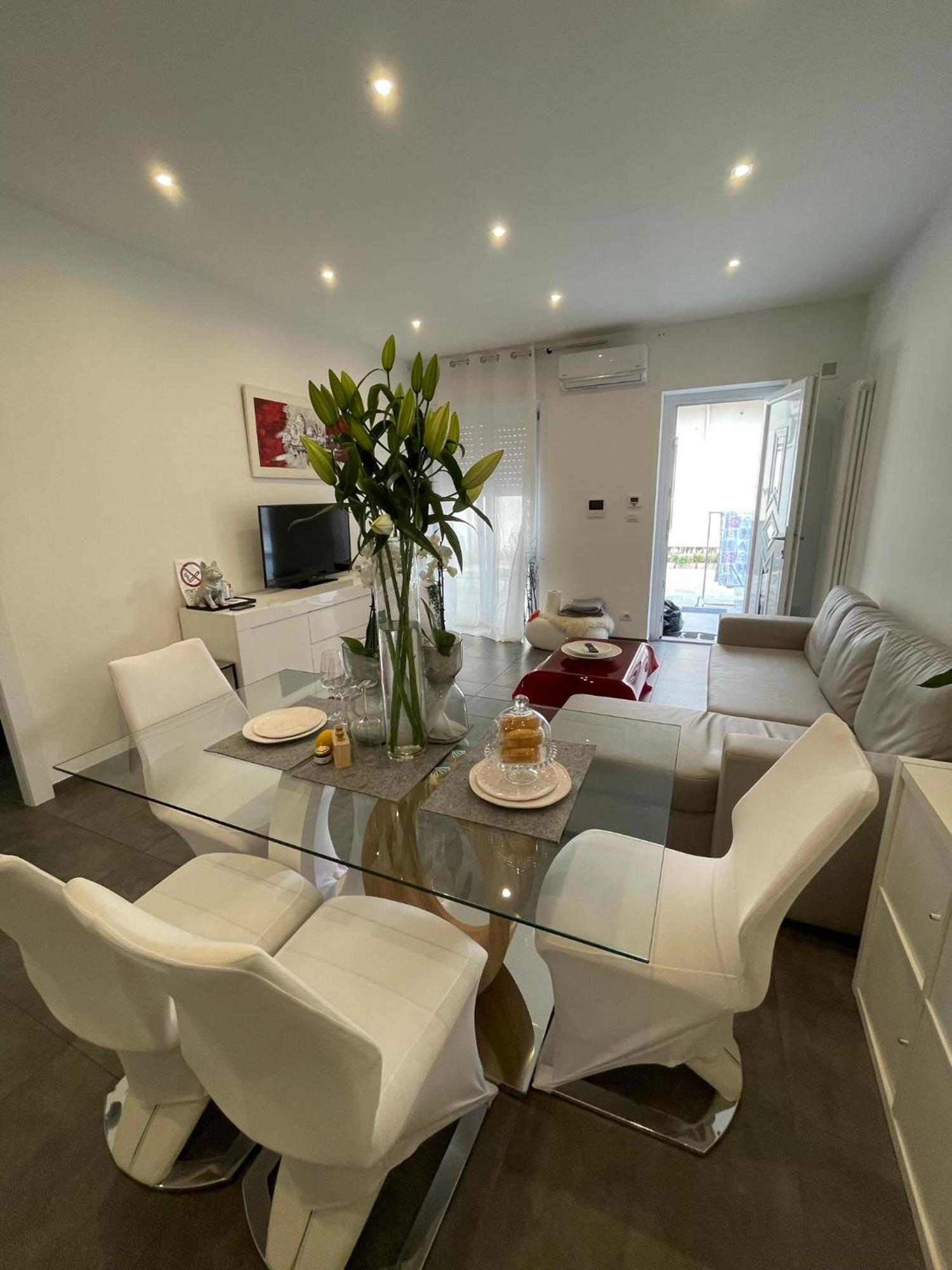Decoluxe !Apartamento con 1 camera da letto , in zona San Paolo , Via martiniana Torino Esterno foto